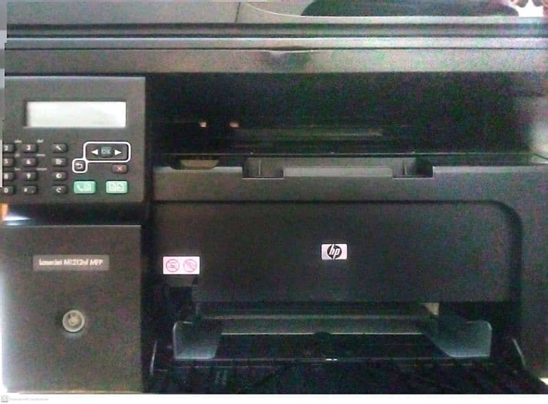 HP Multifunction Laserjet 1212nf (ALL IN ONE) 10