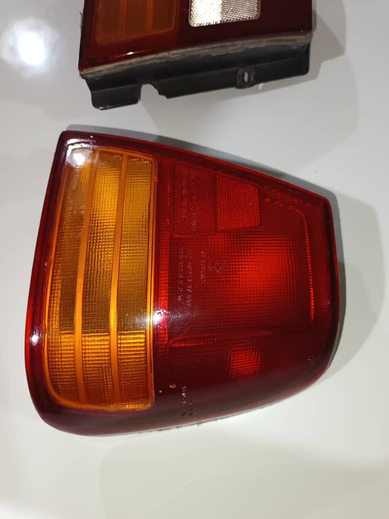 Suzuki Margalla tail light pair 3