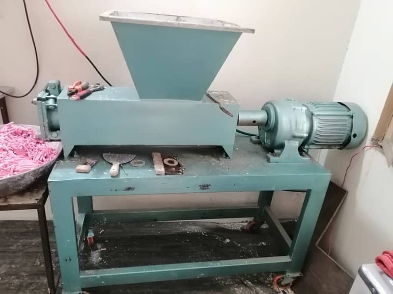 SOAP MAKING MACHINE 4