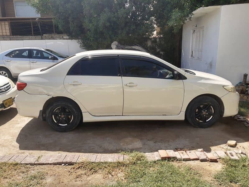 Toyota Corolla XLI 2011 3