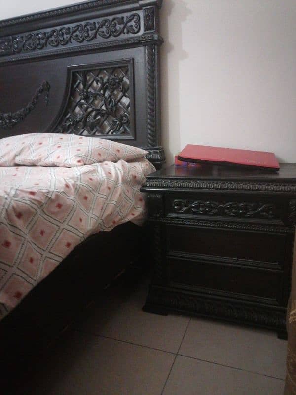 pure wooden polished bed and dresser 6