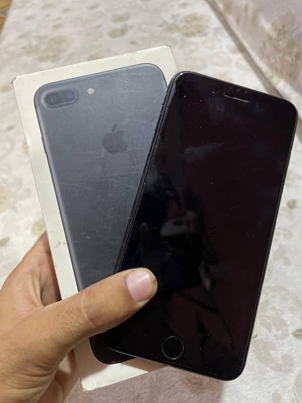 iphone 7plus pta approved with box 8