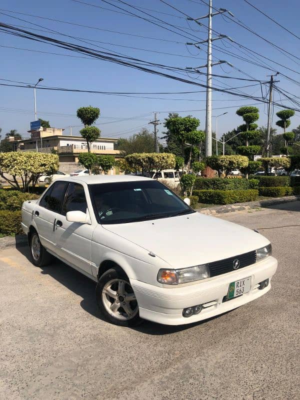 Nissan Sunny 1990 1