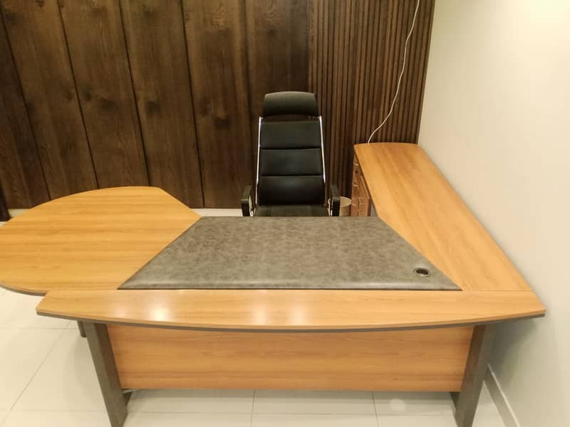 office furniture for sale in immaculate Condition 0