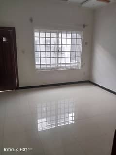 Full house for rent in I block gulberg residencia