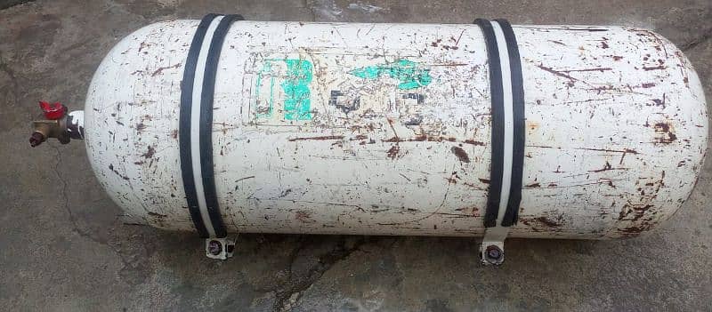 cng cylinder with kt 4