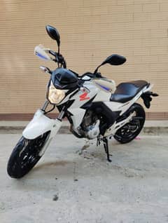 HONDA CB250F TWISTER. 25Hp honda import street naked like new