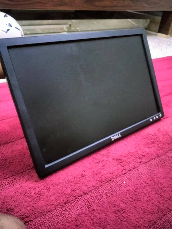 Dell monitor with detachable stand 3