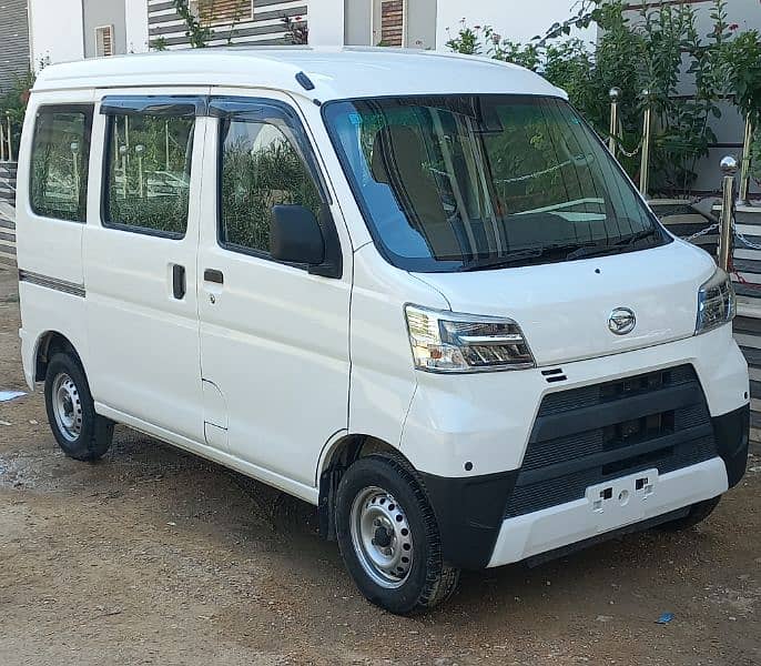 Daihatsu Hijet 2019 1