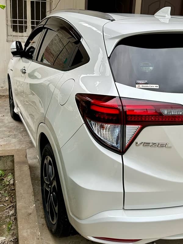 Title: Honda Vezel 2017 Model ( Reg 2022 ) 8