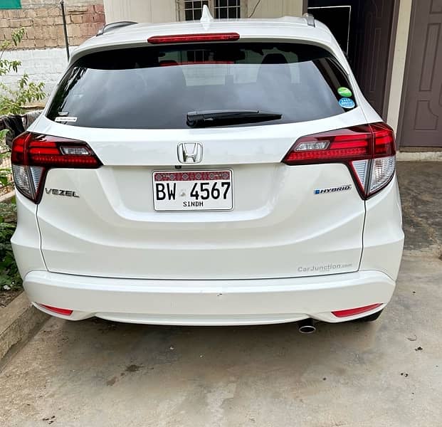 Title: Honda Vezel 2017 Model ( Reg 2022 ) 9