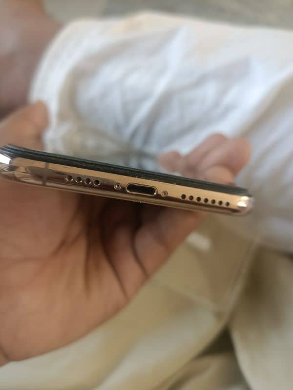 I phone xs max pta porved 1