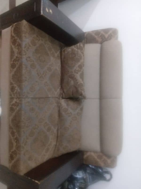 sofa and table set for sale 2