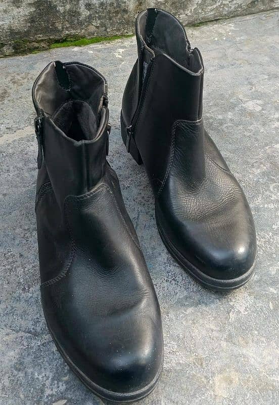 Tamaris Comfort black color boots 1