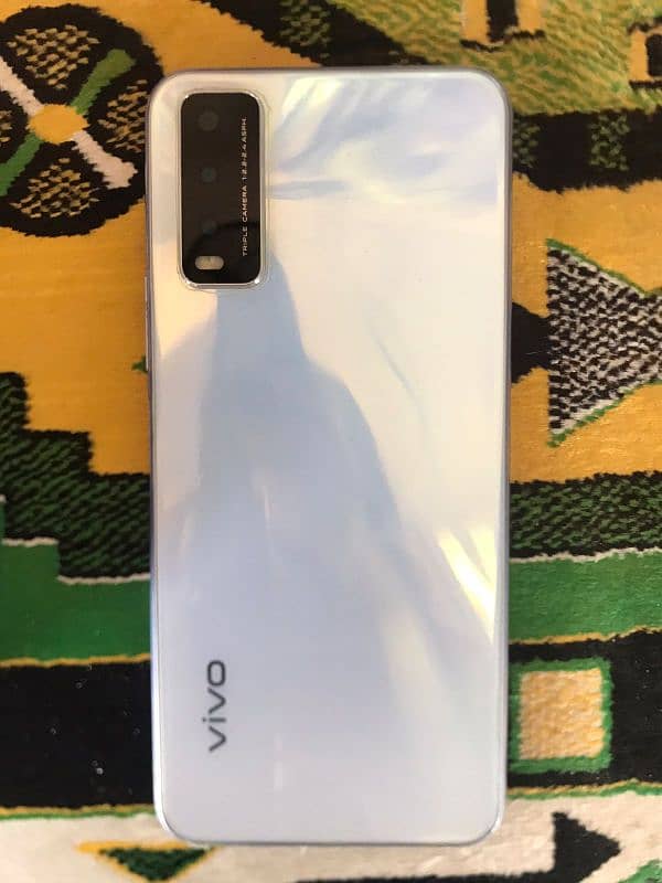 Vivo y20 for sale 4 GB ram 64 GB memory 1