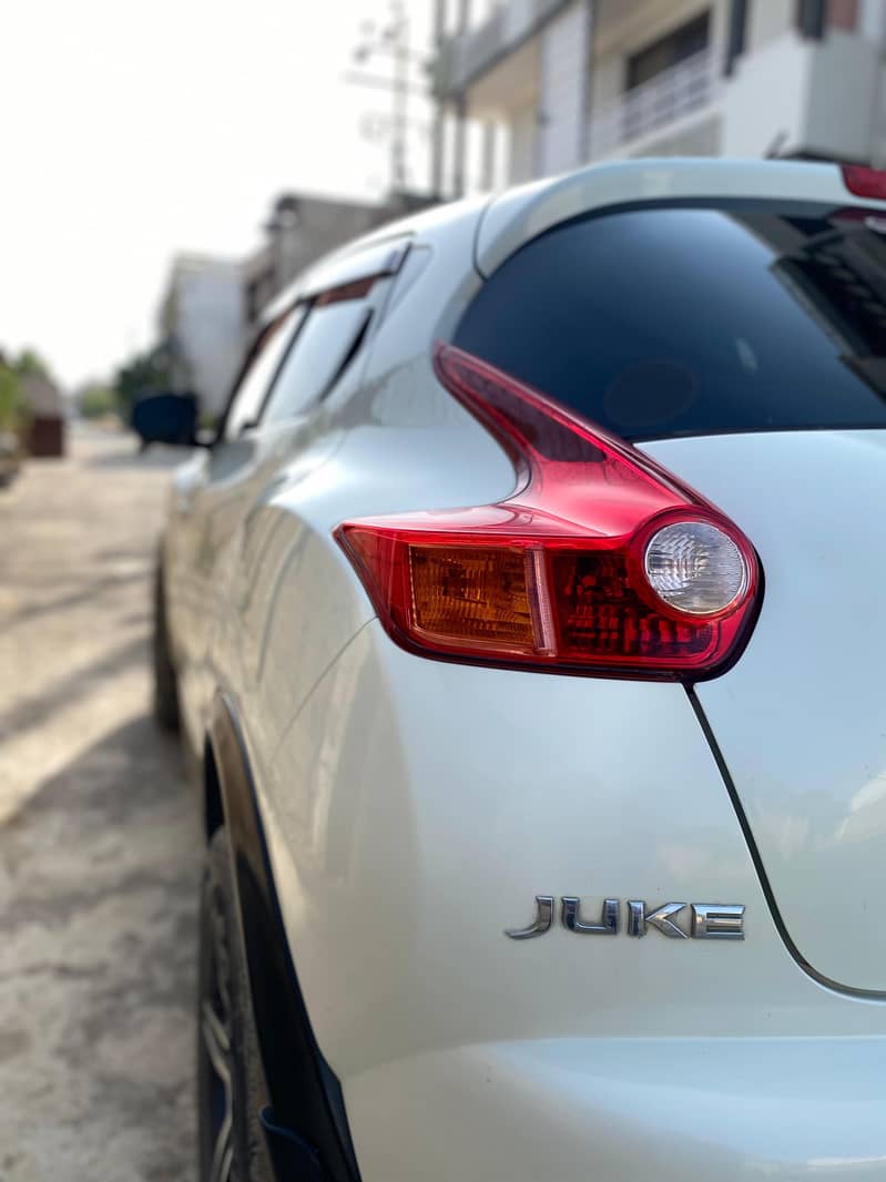 Nissan Juke 2011 1