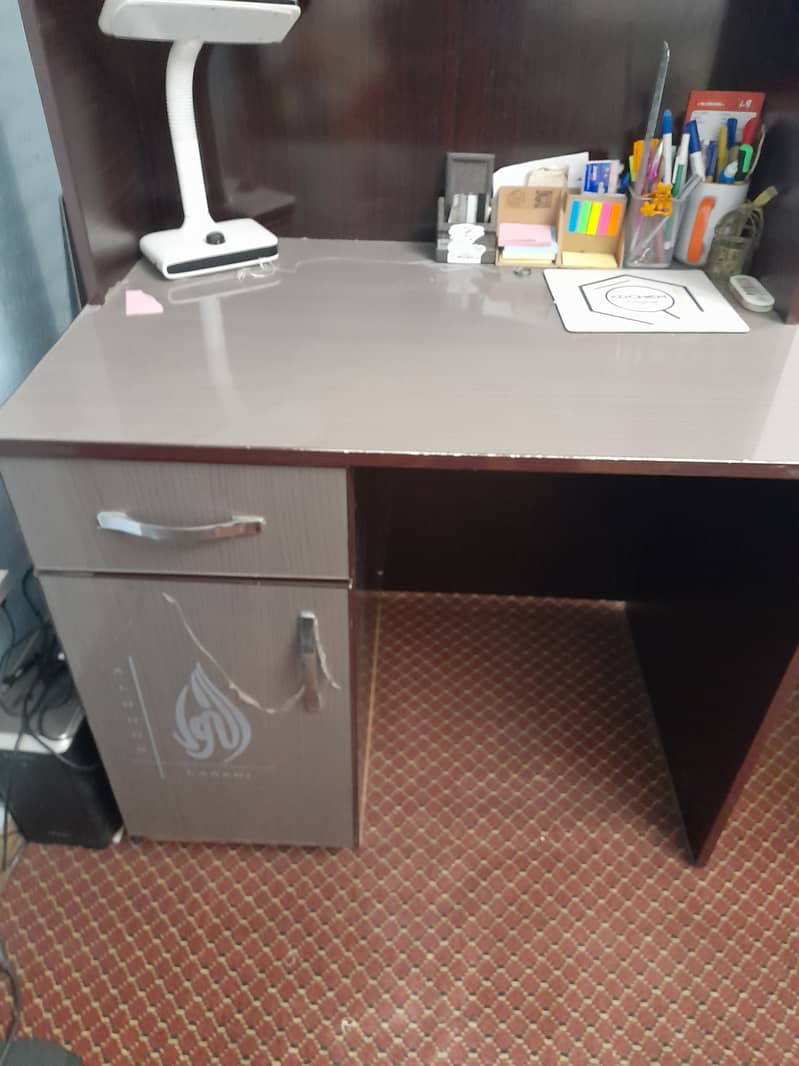 Study table for sale in tajbagh lahore 1