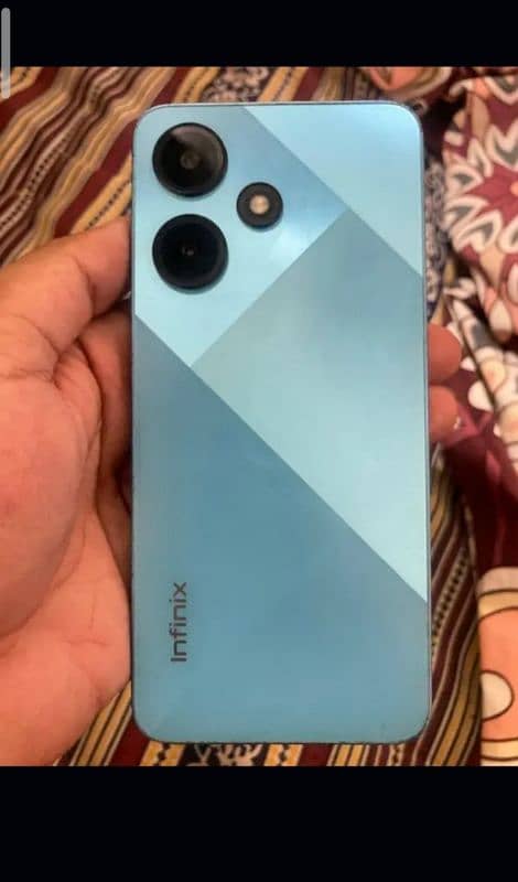 infinix hot30i 4/64 with complete box 1