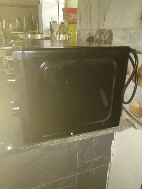 microwave oven 1