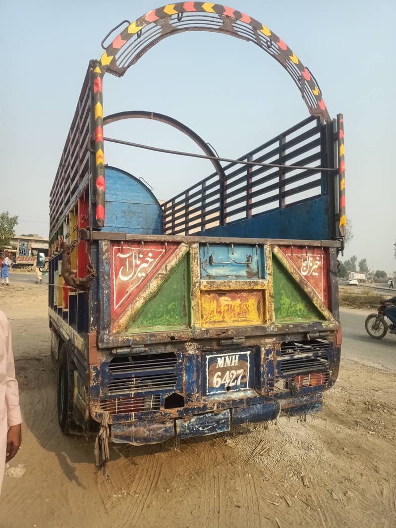 Toyota Dyna oregnil Fram Punjab regesdar 5