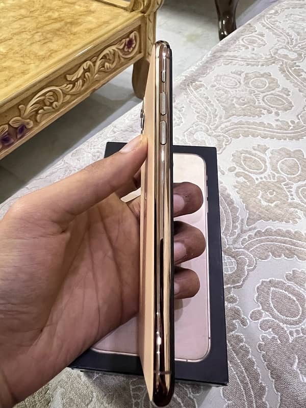 IPhone 11 Pro Max 64 gb 4