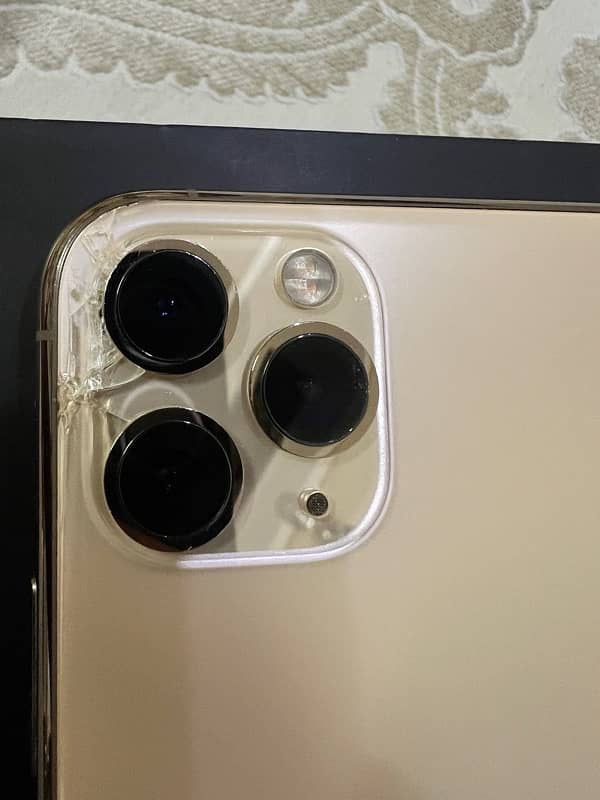 IPhone 11 Pro Max 64 gb 8