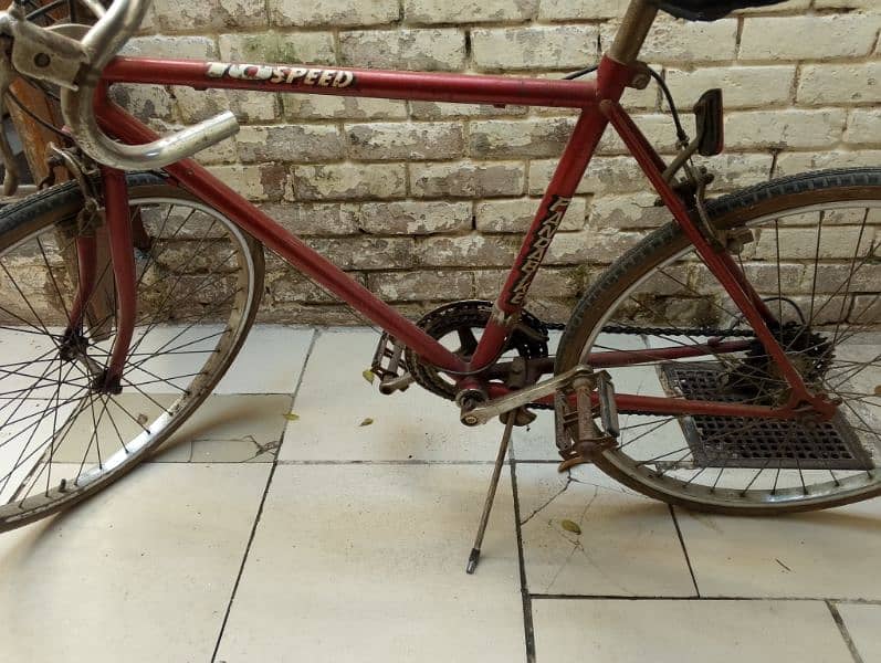 race cycle in good condition 4