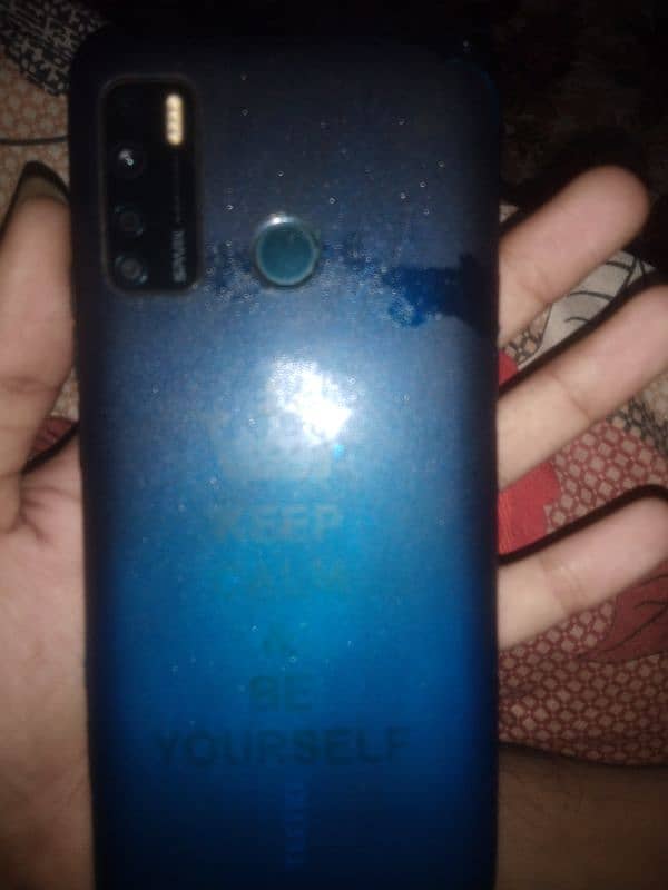 I m selling tecno spark 5 pro 1