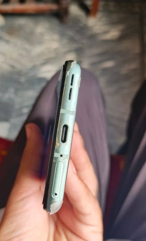 OnePlus 9R condition 10/10 4