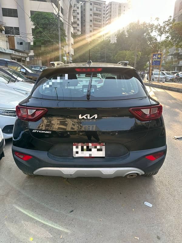 KIA STONIC 2021 4