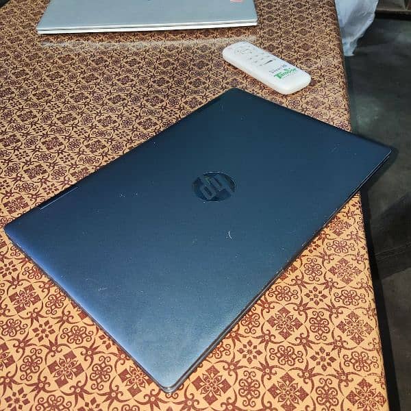 hp laptop 12th core i5 8 512 1