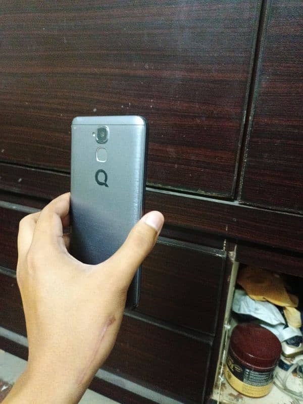 QMobile evok power 1