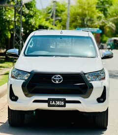 Toyota Hilux revo G Automatic 4X4 2021 new shape