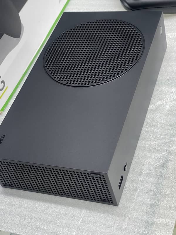 XBOX Series S 1TB Black 1