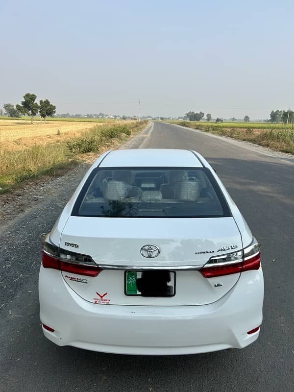 Toyota Corolla Altis 2019 super white 6