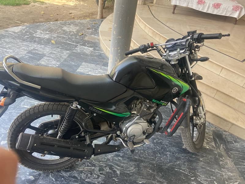 YAMAHA YBR 125G 2024 2