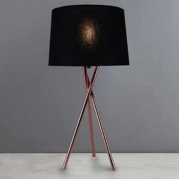 Metal Table Lamp Minimalistic 4