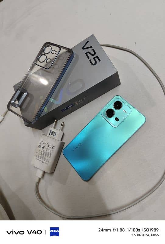 VIVO V25 12+8 256 5G WITH BOX CHARGER 0