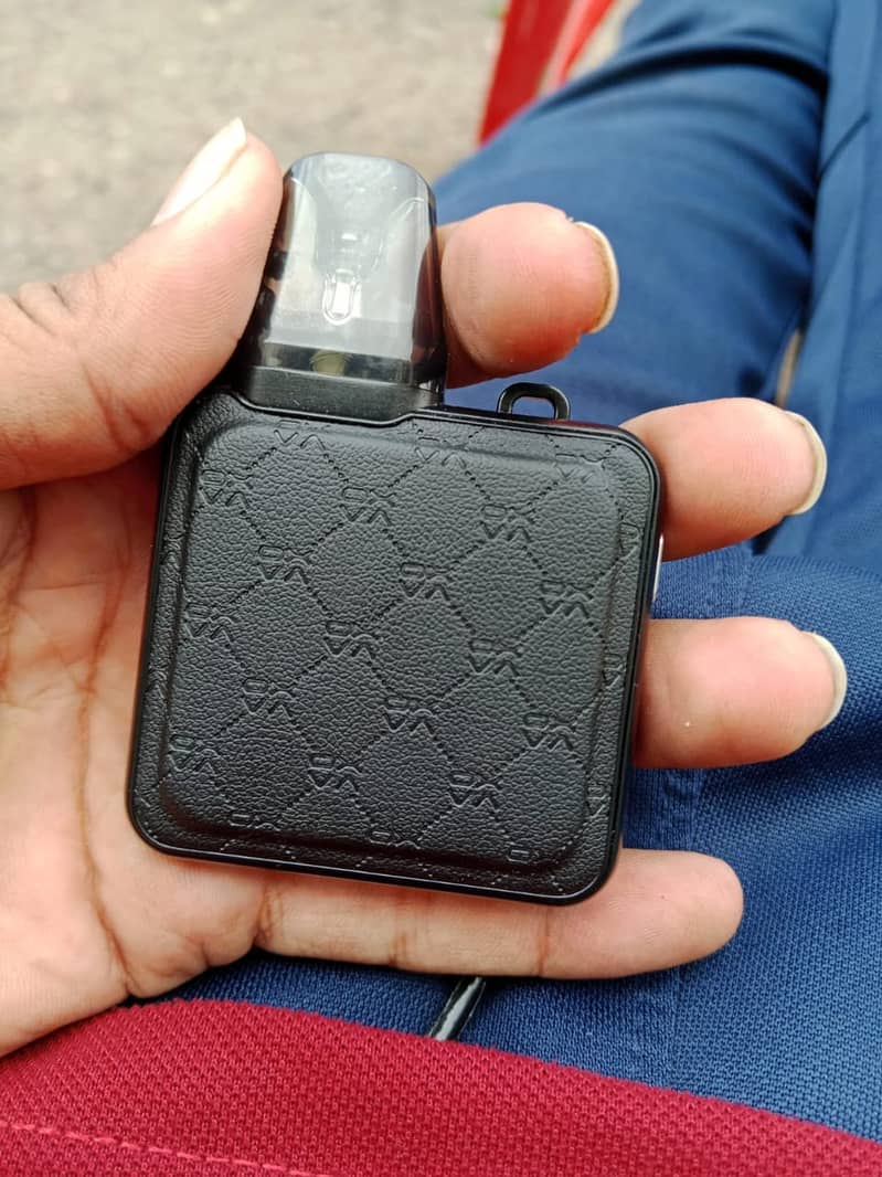 Oxva xlim sq pro Leather Black 1