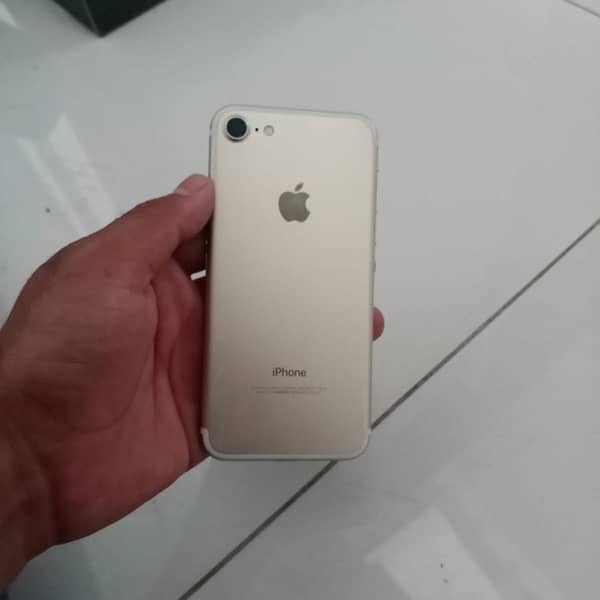 I phone 7 32 Gb telenor & U phone sim working 3