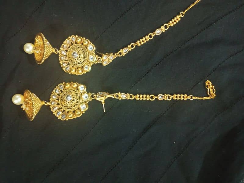 jewellery set 2 ghanty use hua Hai condition bilkul new hai 8