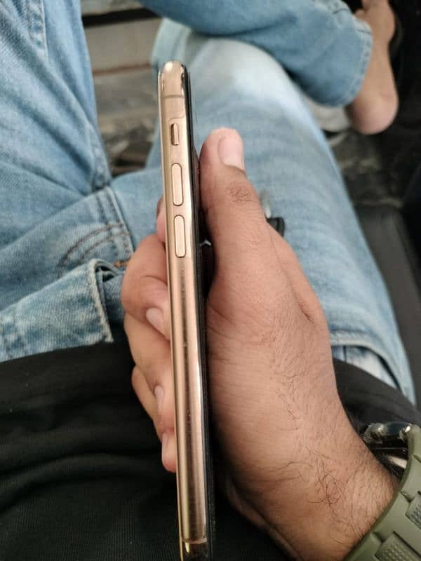 Iphone 11 pro Golden 256 2