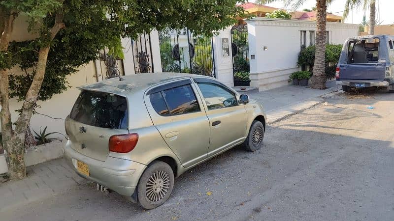 Toyota Vitz 2003 3