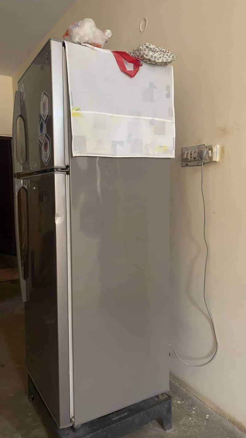 PEL Turbo Refrigerator LVS – 6450 Glossy Beige 1