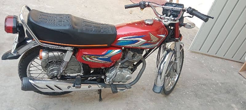 *Honda CG 125 Model 2022* 9