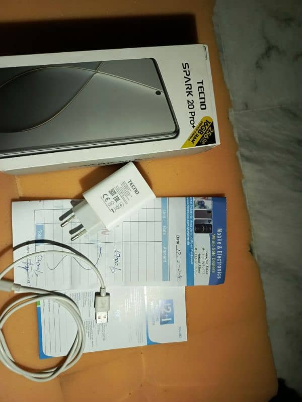 tecno spark 20 pro plus 6