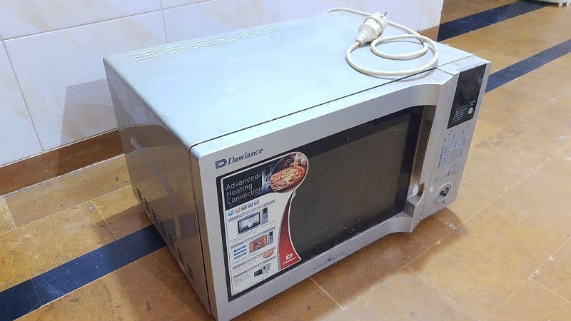 Dawlance W130C Microwave Oven Used 1