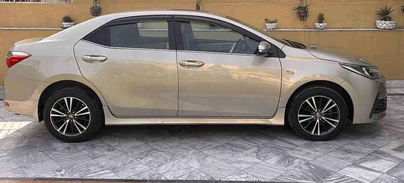 Toyota Altis Grande 2018 3