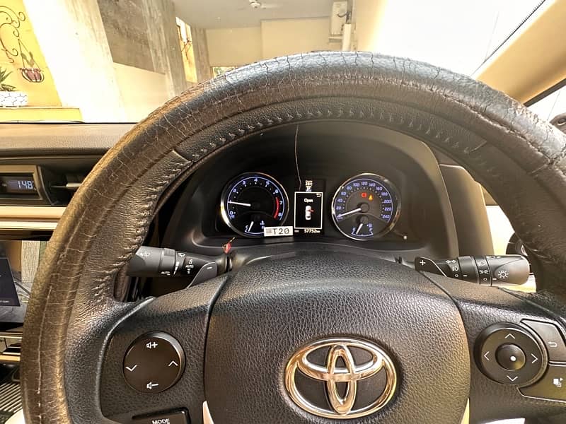 Toyota Altis Grande 2018 8