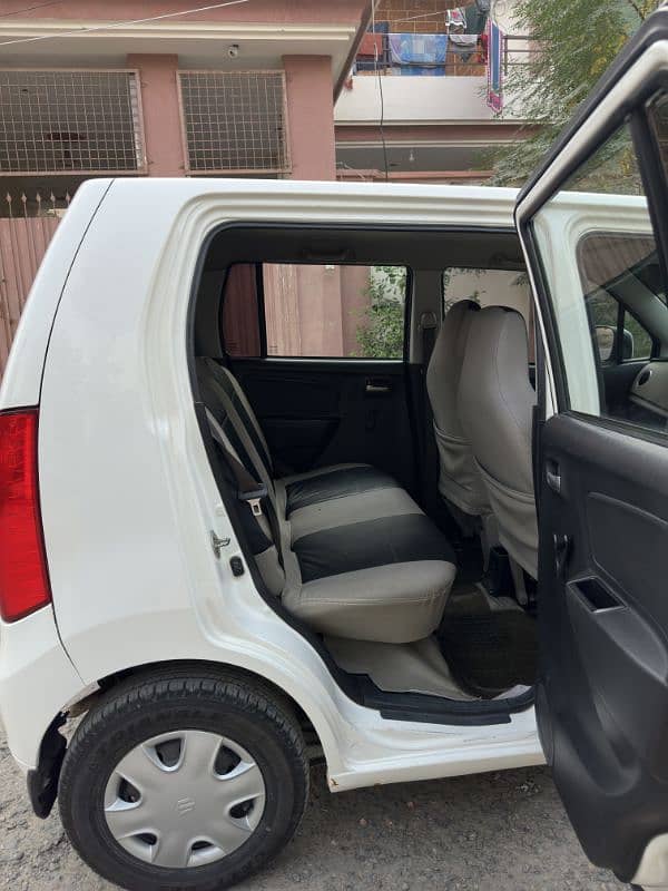 Suzuki Wagon R 2016 12